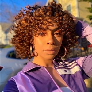 Meet your Posher, Carina